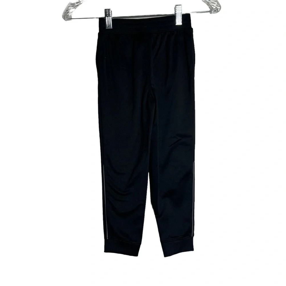 Under armour Black Jogger 2 side pocket Size 6